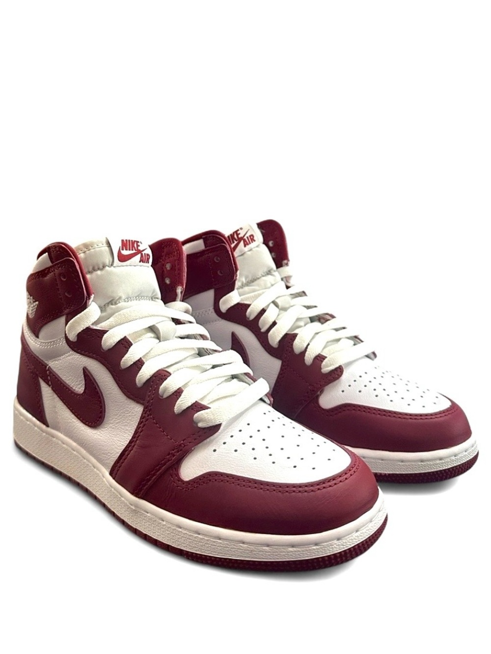 Nike Air Jordan 1 Retro High OG ‘Team Red’ Size US 6.5Youth/ Women’s 8 (NWT)